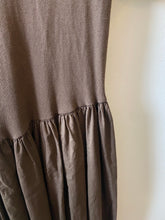Carregar imagem no visualizador da galeria, Vestido combinado castanho
